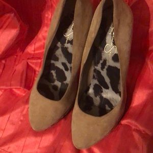 Jessica Simpson size 11 platforms